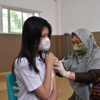 Imunisasi Campak dan Rubella SMP METTA MAITREYA